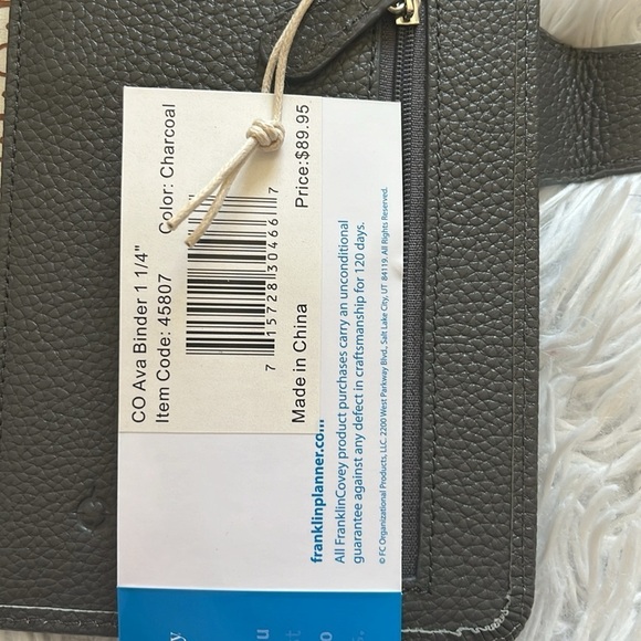 New Franklin Covey Ava leather binder 1 1/4” 9x7 in charcoal $89.95 msrp - Picture 4 of 10